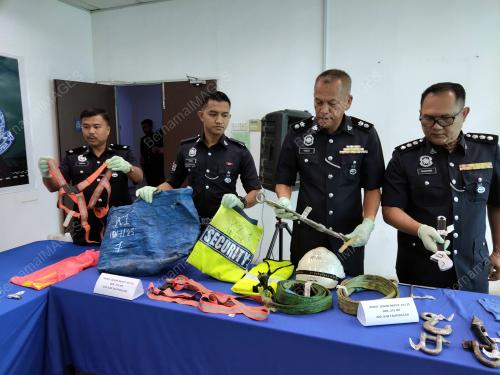 GENG CURI KABEL TUMPAS
