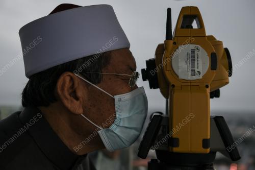 DATUK SYEIKH FADHIL AWANG