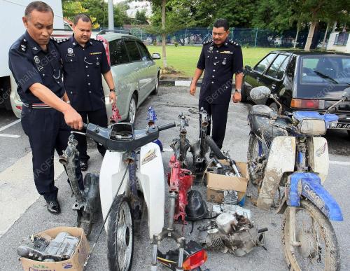 KD11_24082014_POLIS_MOTOSIKAL