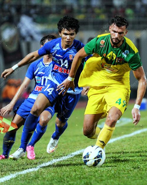 KD11_31072015_BOLA