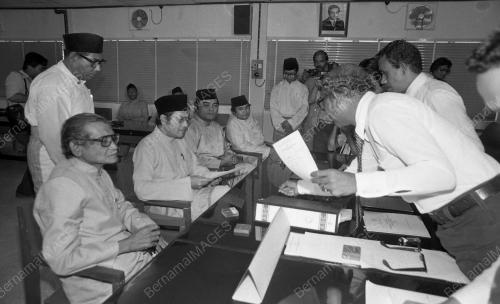 HARI PENAMAAN CALON KEDAH