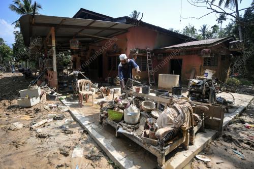 BANJIR BALING