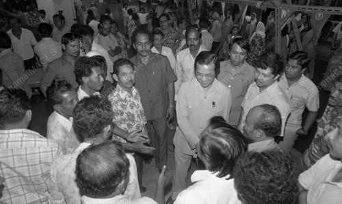PRESIDEN UMNO BERKEMPEN