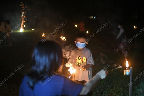 KAMPUNG TRADISI LEMBAH KERIANG