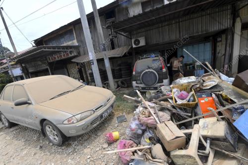 BANJIR DI BALING