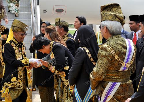 KD12_12122016_AGONG