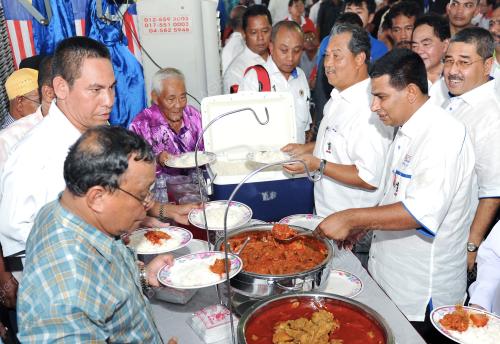 TAN SRI MUHYIDDIN YASSIN