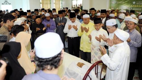 KD12_26092013_JENAZAH