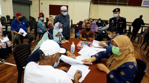 SUNTIKAN VAKSIN DAERAH SIK