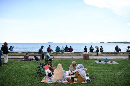 TINJAUAN PELANCONGAN PANTAI MERDEKA