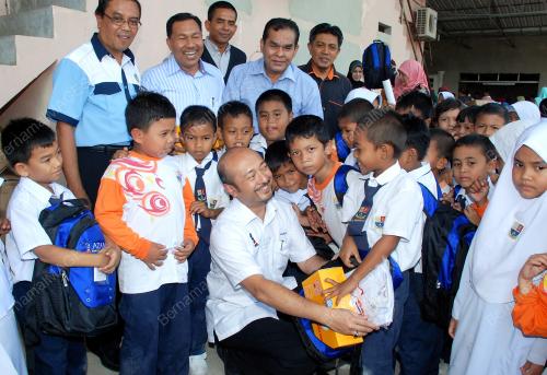 KD13_11012011_MUKHRIZ