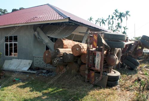 KD13_11022015_KEMALANGAN