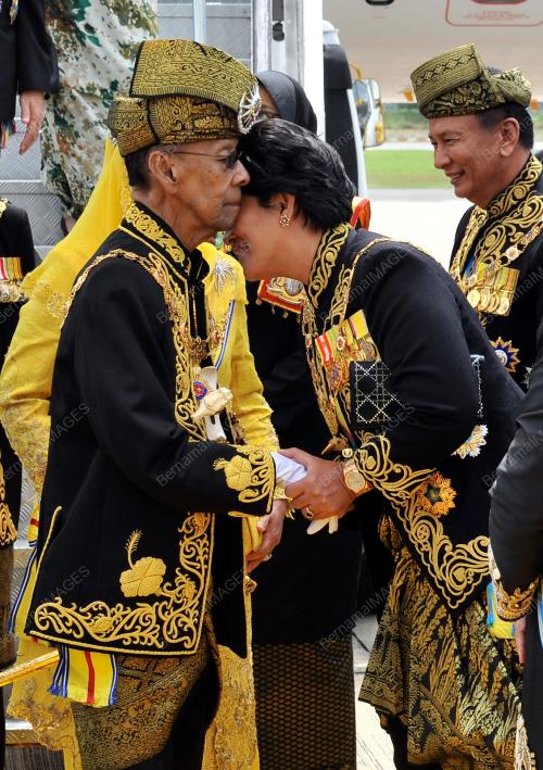 KD13_12122016_AGONG