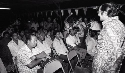 DR. MAHATHIR MOHAMAD