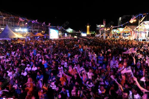 KD13_16082013_DATARAN_RAMAI
