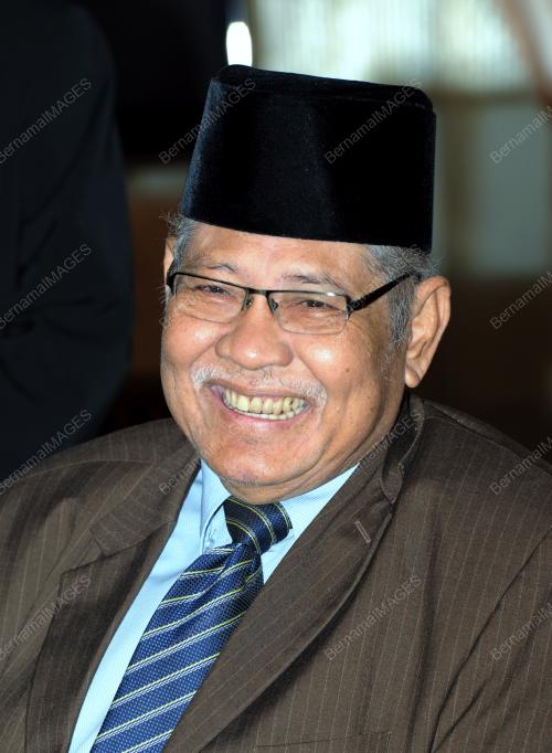 AZIZAN ABDUL RAZAK