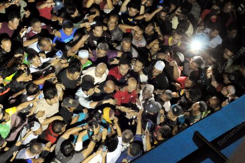 KD13_20012016_MUKHRIZ