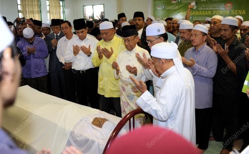 KD13_26092013_JENAZAH