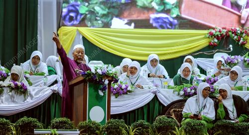 KD13_27042017_MUKTAMAR