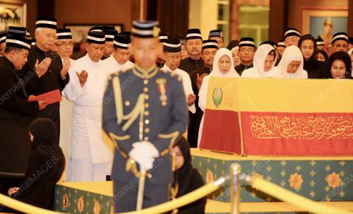 KD13_29112015_PM_RAJA_MUDA