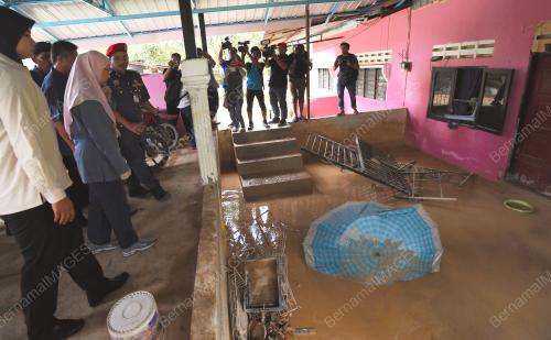 KD13_31052018_BANJIR_BN201805309644