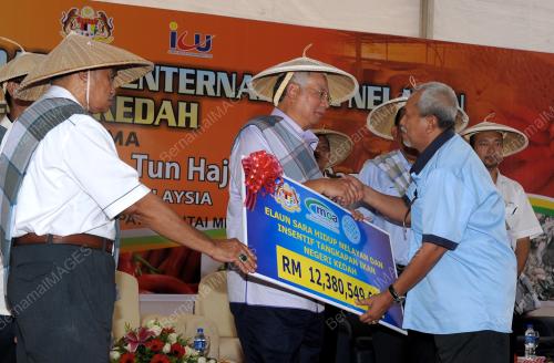 KD13_31102012_NELAYAN