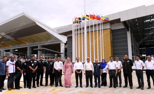 TAN SRI MUHYIDDIN YASSIN