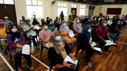 SUNTIKAN VAKSIN DAERAH SIK