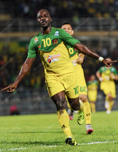 KD14_11082015_BOLA
