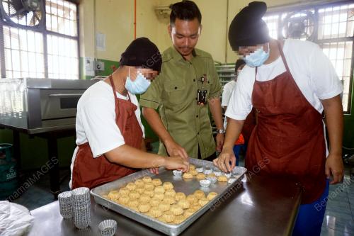 KD14_23052017_RAYA001