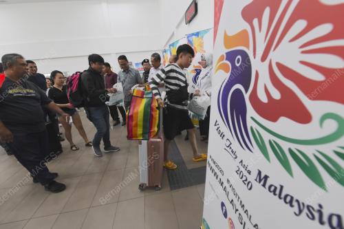 TAHUN MELAWAT MALAYSIA 2020