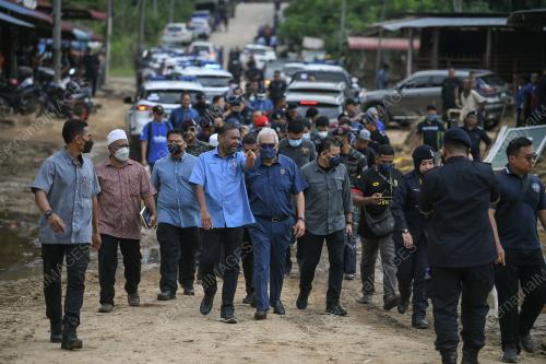 DATUK SERI HAMZAH ZAINUDDIN