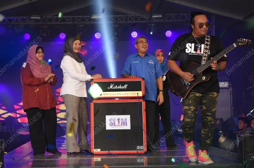 KD15_15042018_SLIM_BN201804124928