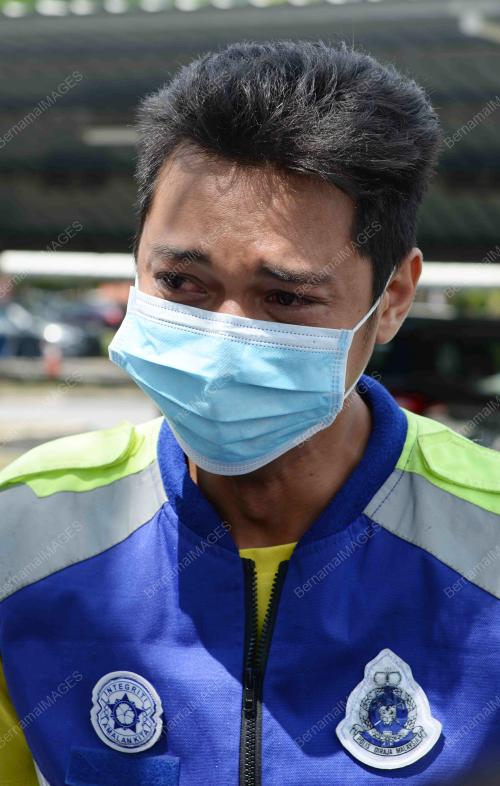 MUHAMAD IZZUDIN MOHD SAMSUDUN