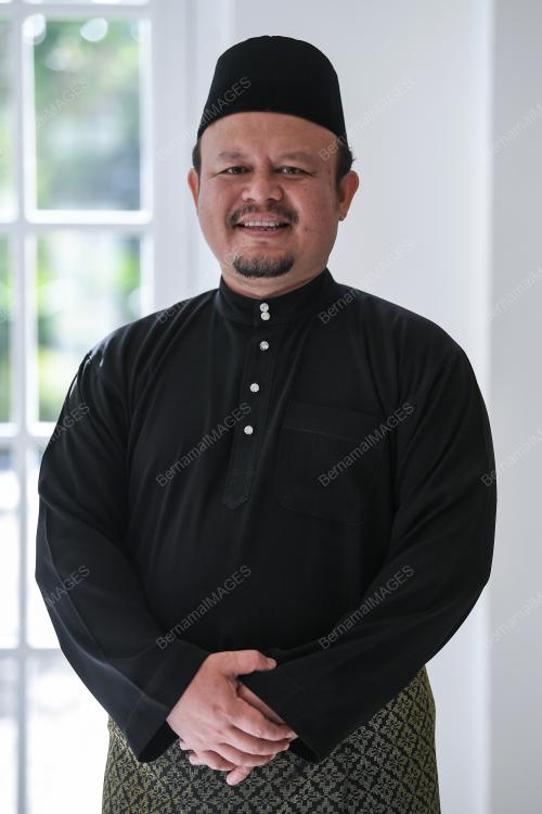 MOHD AZAM ABD SAMAT
