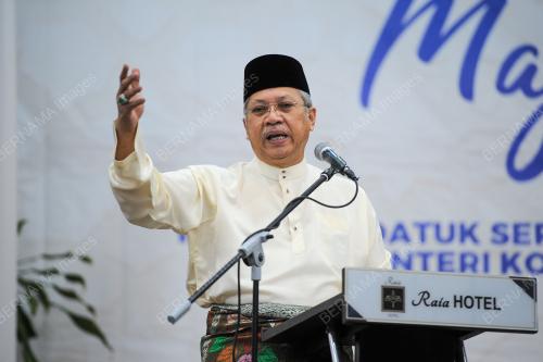 TAN SRI ANNUAR MUSA