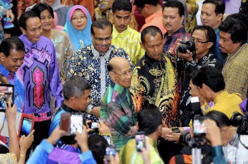 KD15_30062013_AGONG
