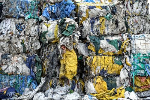 SISA PLASTIK HARAM