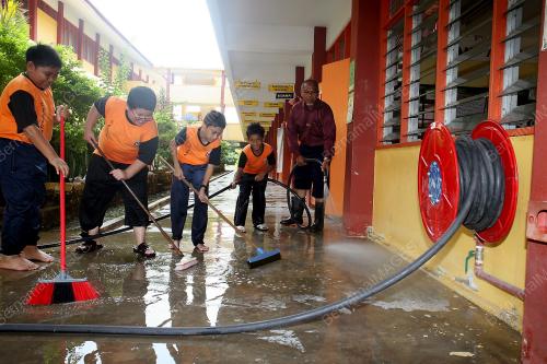 PEMBERSIHAN_BANJIR