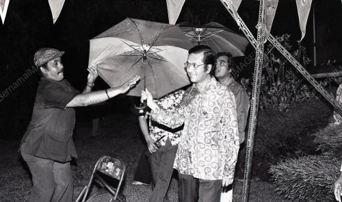 DR. MAHATHIR MOHAMAD