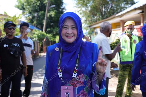 DATUK SHAHANIM MOHAMAD YUSOFF