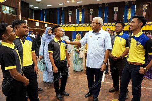 KD17_12112017_MAHDZIR_BN201711111126