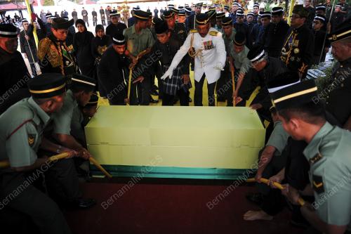 KD17_21092015_MANGKAT