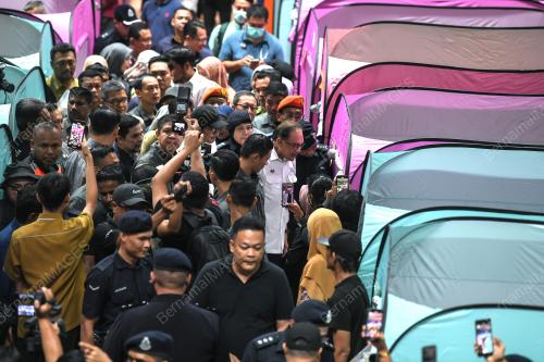 DATUK SERI ANWAR IBRAHIM