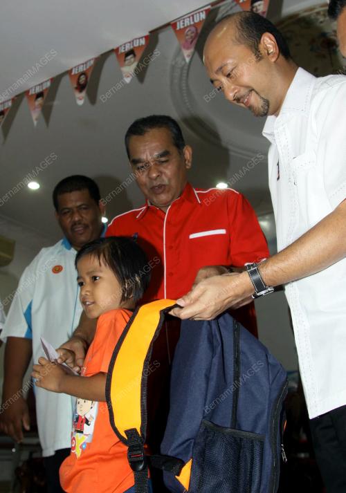 KD17_28032013_MUKHRIZ_1MDB