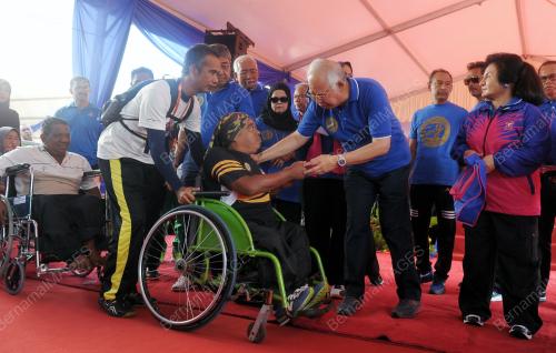 KD18_12022017_NAJIB_GEN_Y