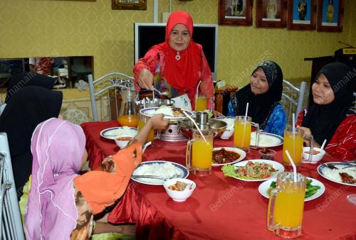 ANAK YATIM DAN YATIM PIATU