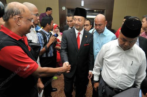 KD19_03022016_MUKHRIZ