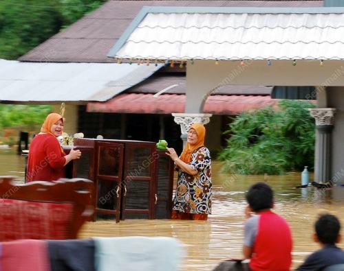 BERPINDAH KE TEMPAT SELAMAT