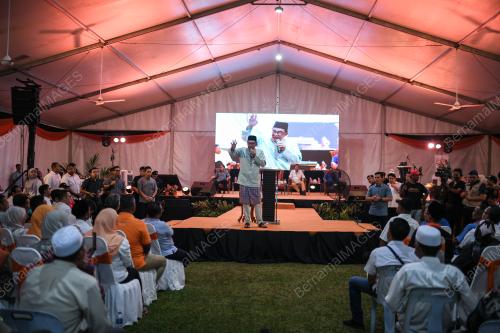 DATUK SERI ANWAR IBRAHIM